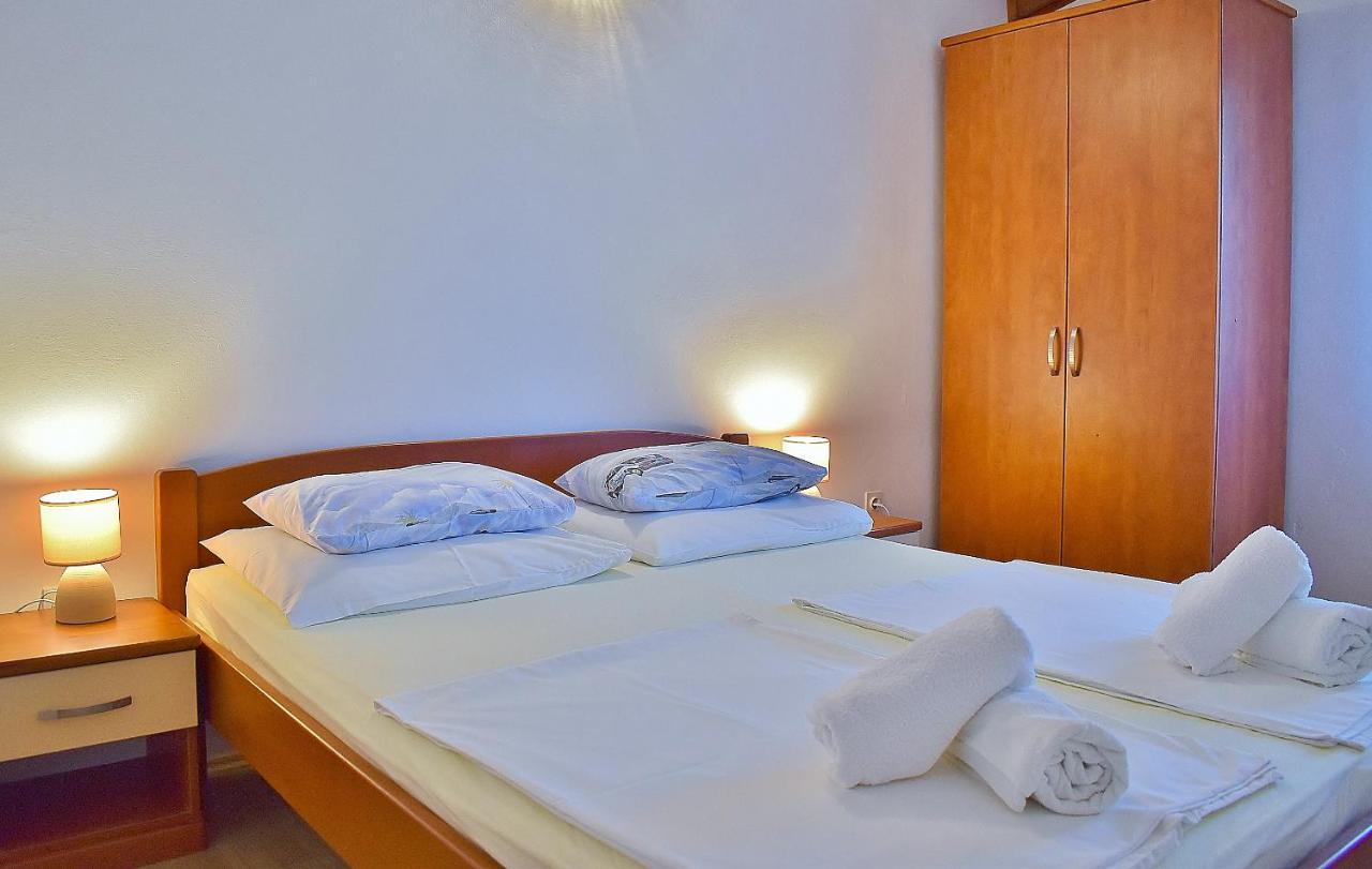 Feniks Apartmani Lopar Kültér fotó