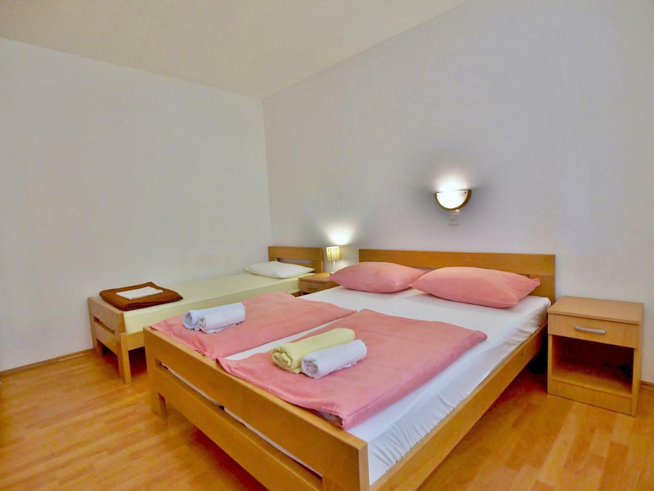 Feniks Apartmani Lopar Kültér fotó